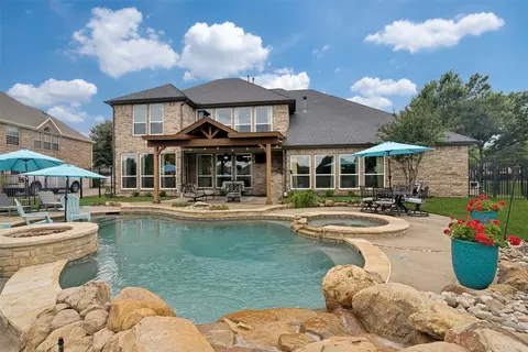 9714 Broadmoor Ln, Rowlett, TX 75089