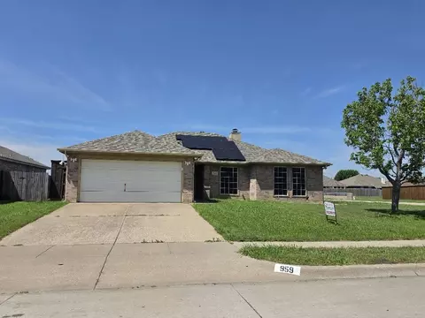 959 Aaron Dr, Burleson, TX 76028