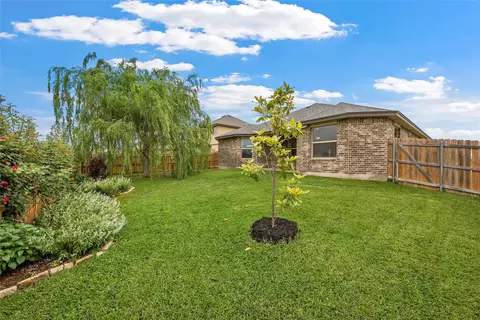 Exterior - 11100 Beckon Fls, Waco, TX 76708 photo 2 of 4