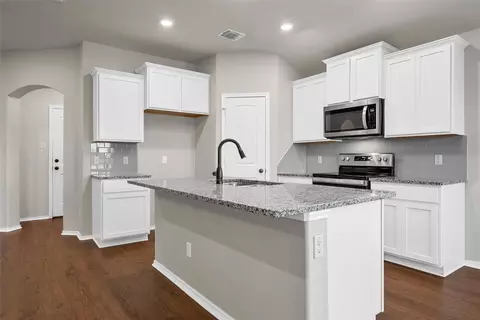 Kitchen - 11100 Beckon Fls, Waco, TX 76708 photo 1 of 4