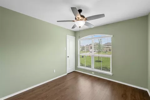 Bedroom - 11100 Beckon Fls, Waco, TX 76708 photo 3 of 6