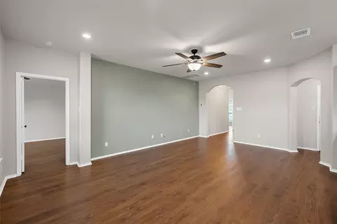 Living - 11100 Beckon Fls, Waco, TX 76708 photo 3 of 3