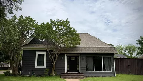301 Forrest Ave, Cleburne, TX 76033