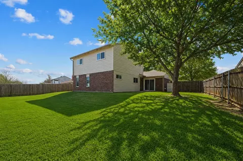 2621 Bayberry Ln, Euless, TX 76039