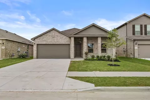 9704 Austin Hollow Rd, Crowley, TX 76036