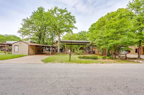 5704 Campfire Ln, Granbury, TX 76049