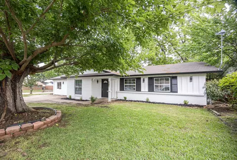 1208 Andrews St, Arlington, TX 76011