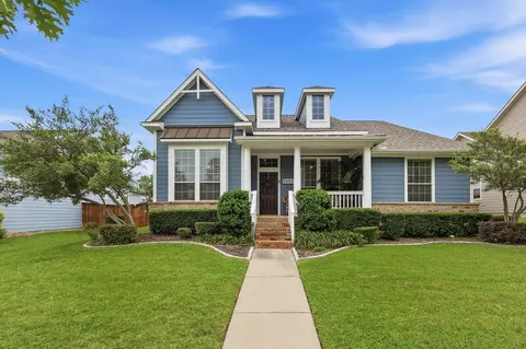 8404 Bridge St, North Richland Hills, TX 76180