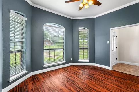 Living - 1208 Dendron Dr, Hewitt, TX 76643 photo 7 of 7