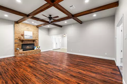 Living - 1208 Dendron Dr, Hewitt, TX 76643 photo 3 of 7