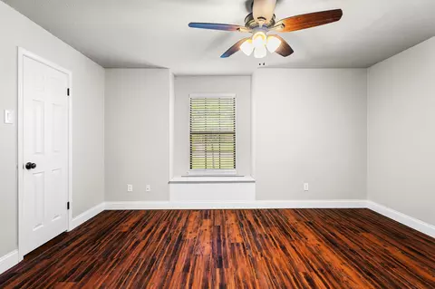 Bedroom - 1208 Dendron Dr, Hewitt, TX 76643 photo 4 of 6