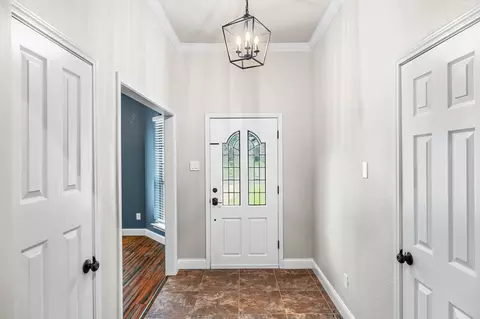 Entry Way - 1208 Dendron Dr, Hewitt, TX 76643 photo 2 of 7