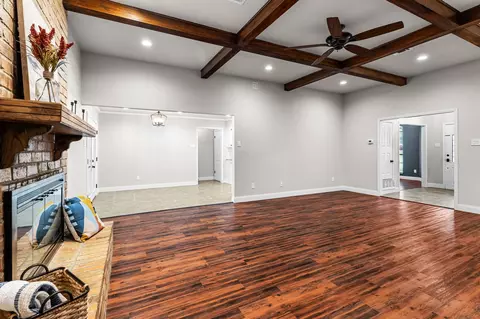 Living - 1208 Dendron Dr, Hewitt, TX 76643 photo 6 of 7