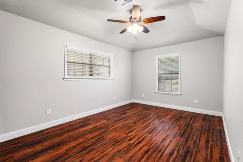 Bedroom - 1208 Dendron Dr, Hewitt, TX 76643 photo 6 of 6