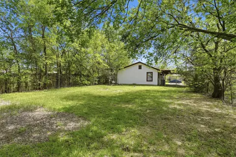 Exterior - 403 Elmo St, Cleburne, TX 76031 photo 3 of 3