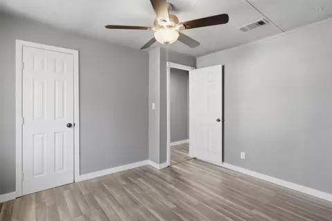 Bedroom - 403 Elmo St, Cleburne, TX 76031 photo 4 of 6
