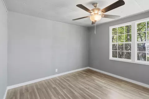 Bedroom - 403 Elmo St, Cleburne, TX 76031 photo 3 of 6