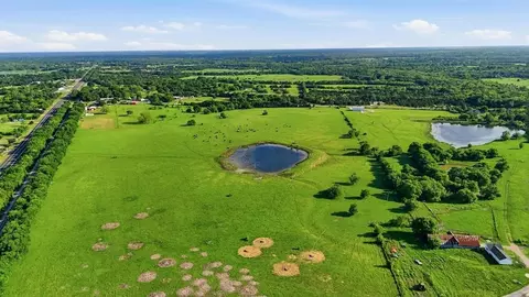 2301 Private Road 1179, Celeste, TX 75423 photo 30