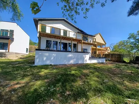 160 Oak Hls, Mabank, TX 75156