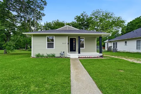 317 S Walker St, Mesquite, TX 75149