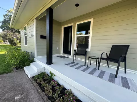317 S Walker St, Mesquite, TX 75149