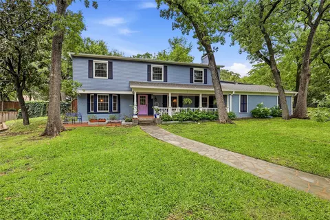 2110 Emerson Cir, Denton, TX 76209