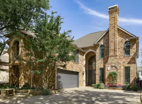 17 Ashton Ct, Dallas, TX 75230