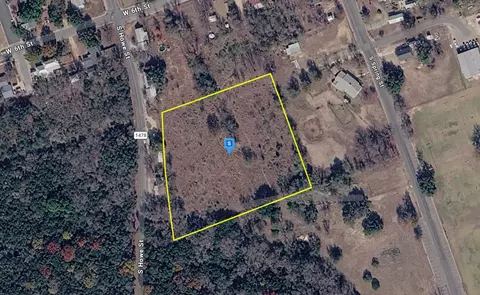 705 S Howe Trce, Lampasas, TX 76550