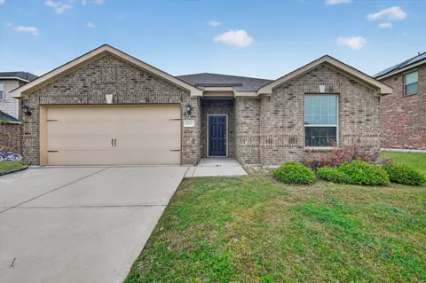 3011 Watercrest Dr, Sanger, TX 76266