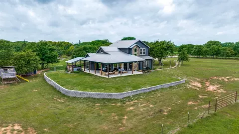 1458 Jim Harry Loop, Sunset, TX 76270