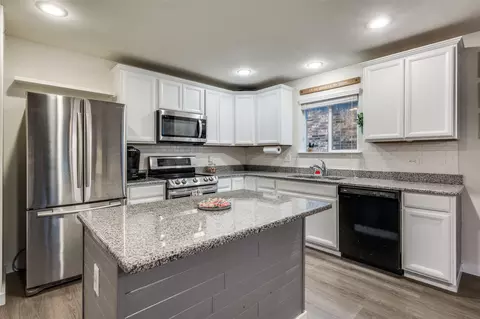 1720 Trace Dr, Aubrey, TX 76227