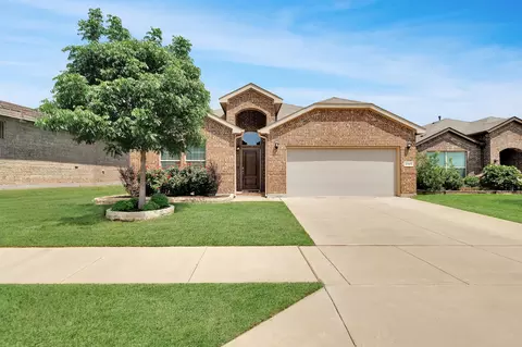 2509 Indian Head Dr, Fort Worth, TX 76177