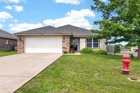 621 Apple Cross Dr, Robinson, TX 76706