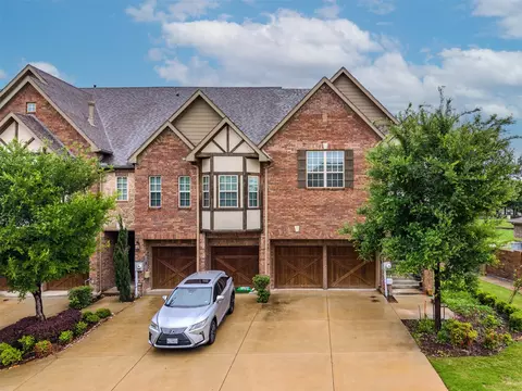 532 Waterloo Dr, Lewisville, TX 75067