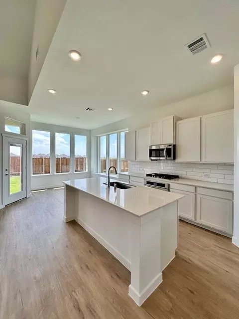 2204 Greenbelt Rd, Celina, TX 75009