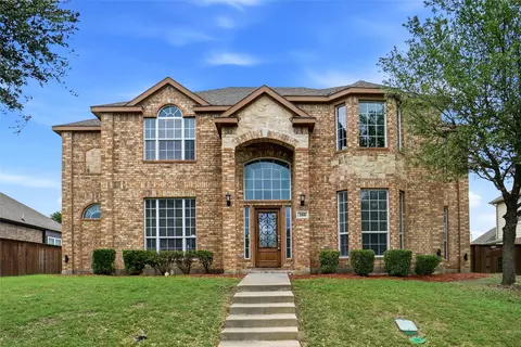 208 Wisteria Way, Red Oak, TX 75154