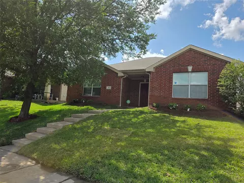 7821 Red Spring Rd, Dallas, TX 75241