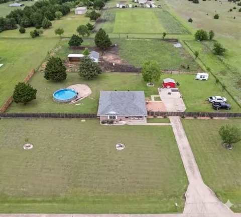 339 Meadow Ln, Red Oak, TX 75154