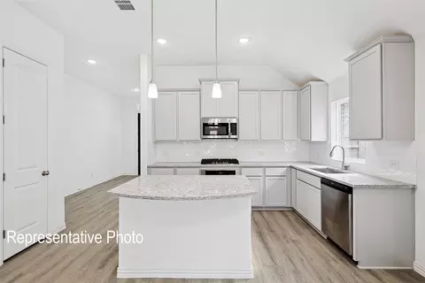 Kitchen - 4372 Biddle St, Midlothian, TX 76065 photo 2 of 4