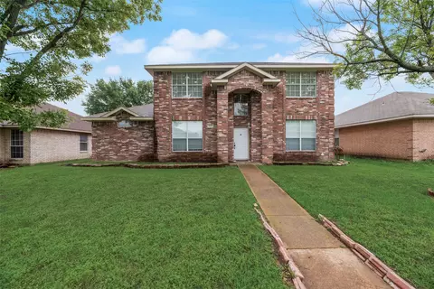 472 Round Rock Rd, Cedar Hill, TX 75104