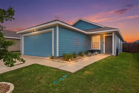 5807 Bristle Leaf Dr, Princeton, TX 75407