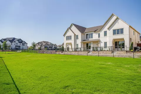 13837 Carnegie Dr, Fort Worth, TX 76008