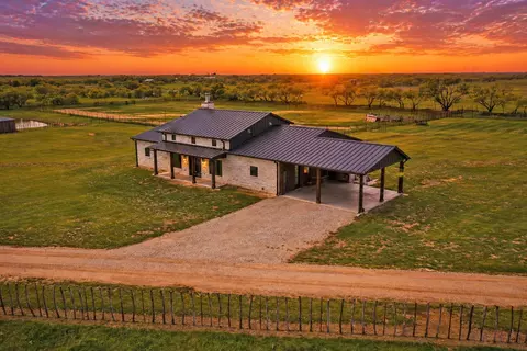 6384 Us 281 Hwy S # -A, Jacksboro, TX 76458