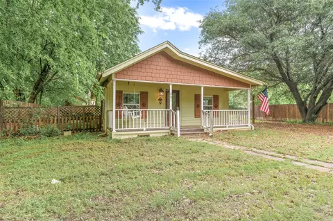 201 Killough St, Newark, TX 76071