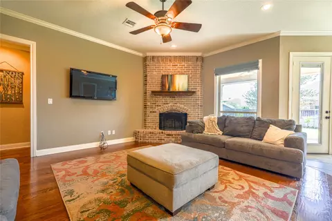 Living - 2212 Nicholas, Waco, TX 76712 photo 3 of 3