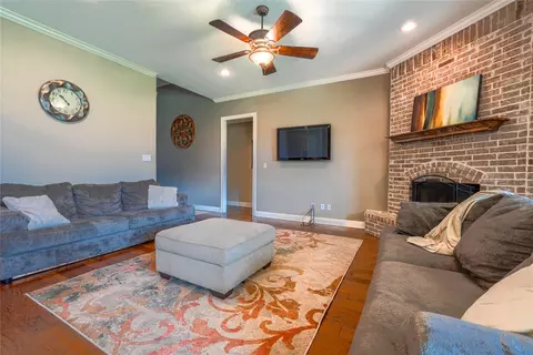 Living - 2212 Nicholas, Waco, TX 76712 photo 2 of 3