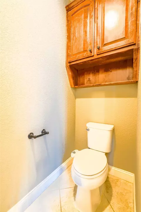 Bath - 2212 Nicholas, Waco, TX 76712 photo 5 of 7