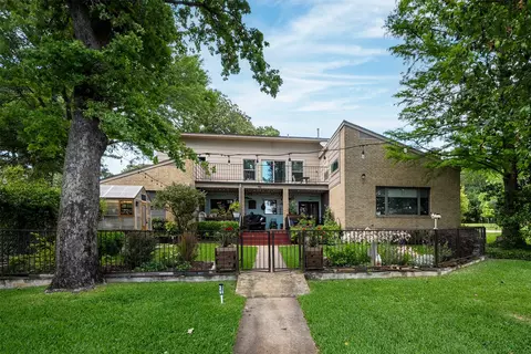 205 Shoreline Dr, Star Harbor, TX 75148