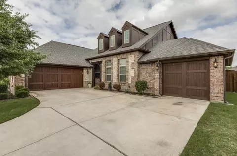 1221 Yosemite Way, Burleson, TX 76028