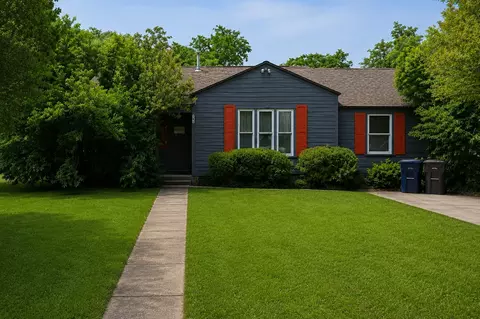 7437 Llano Ave, Fort Worth, TX 76116